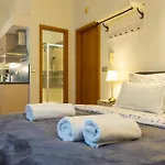 Cozy Retreat In The Old Town