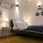 Cozy Retreat In The Old Town