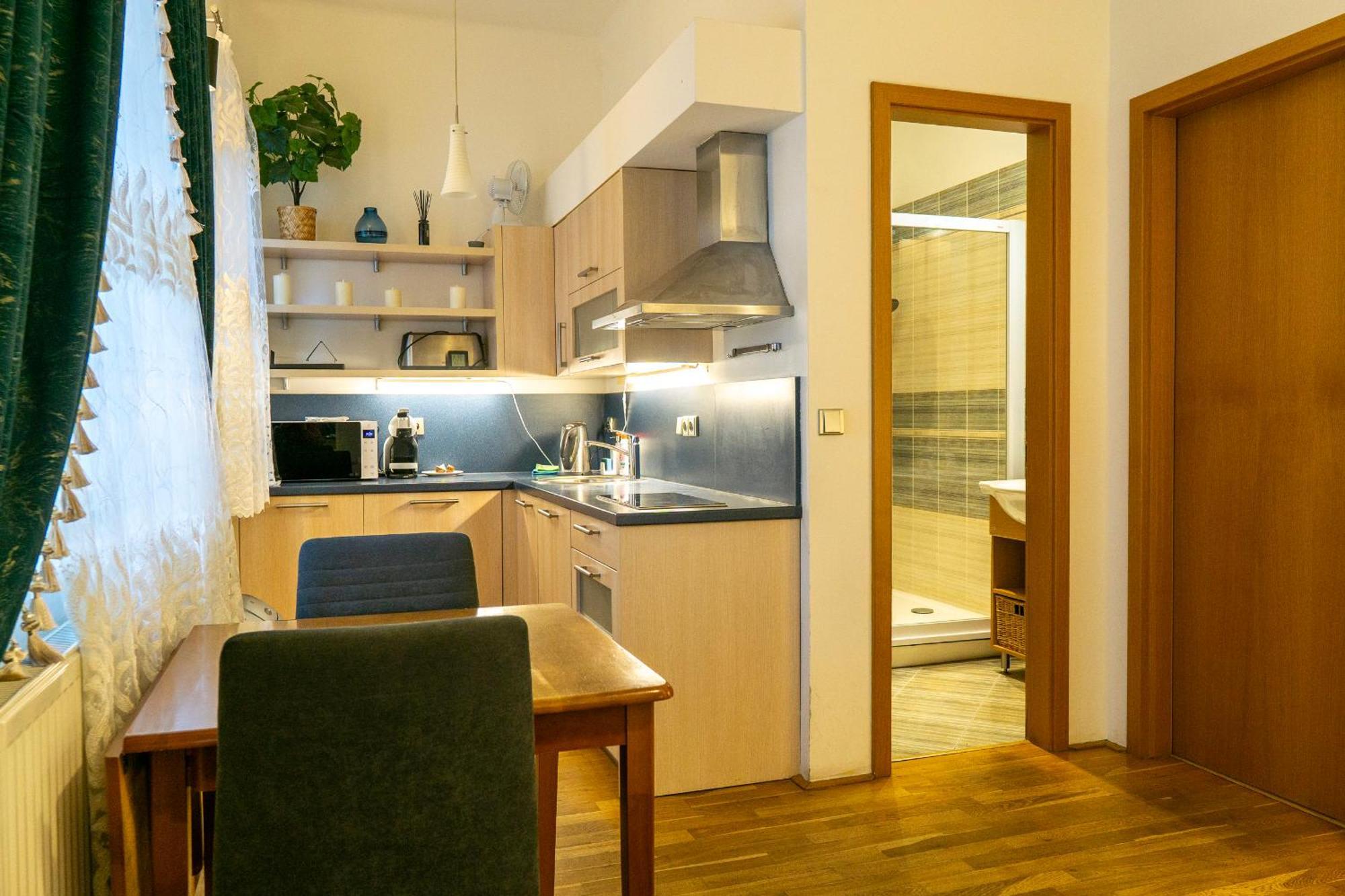 Cozy Retreat In The Old Town Appartamento Praga